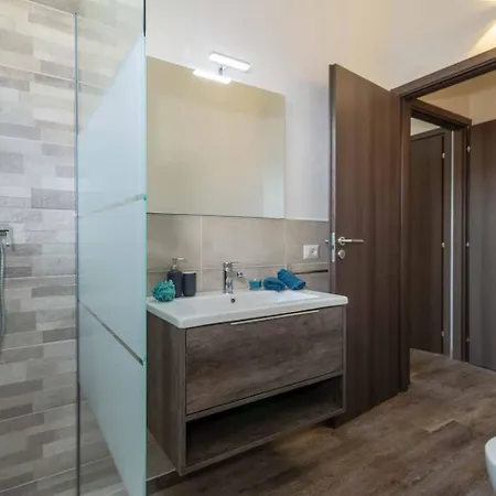 Tra 2 Borghi - Alessandro Noli - House 1 *